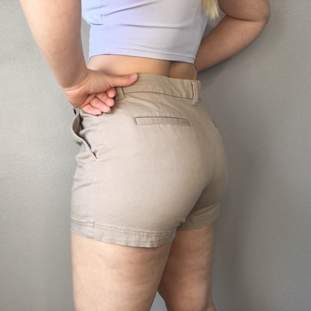 BCG • Tan Khaki Cargo Shorts Size 8 - Picture 6 of 8